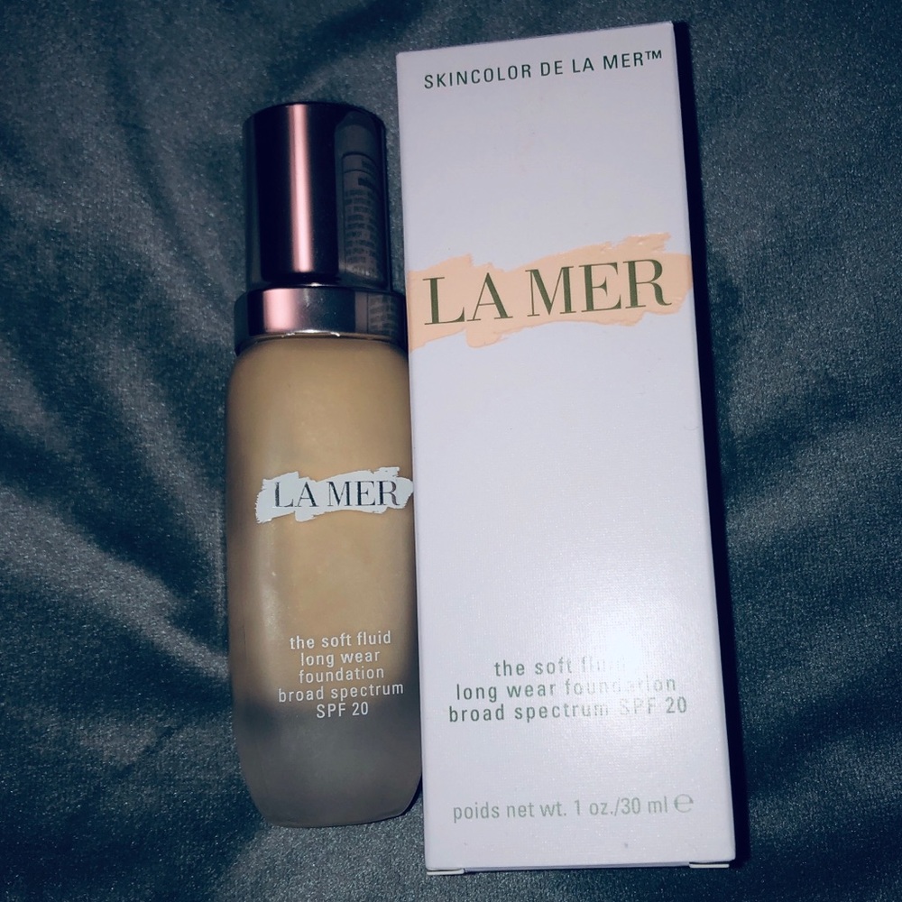 La Mer Soft Fluid Long Wear Foundation in Crème